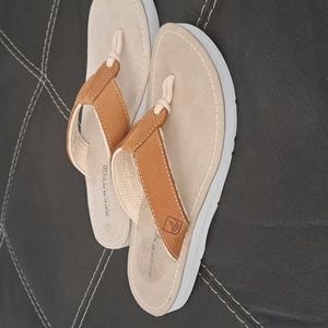 New Sperry topsider flip flops /